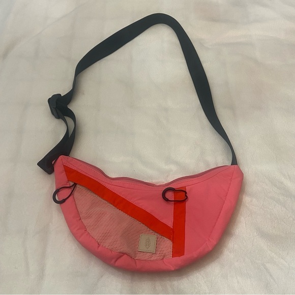 New! FP Movement by Free People Pink Nothin But Net Sling Belt Bag - Picture 2 of 8